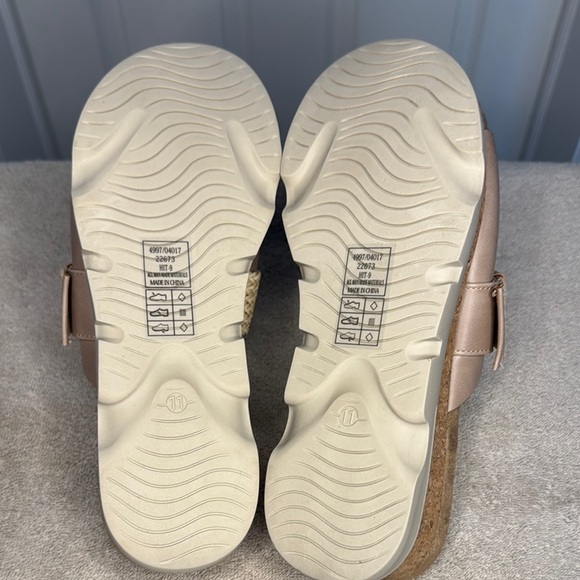 NIB Pierre Dumas Cream Mules with Woven Strap and Heeled Sole - Picture 8 of 10